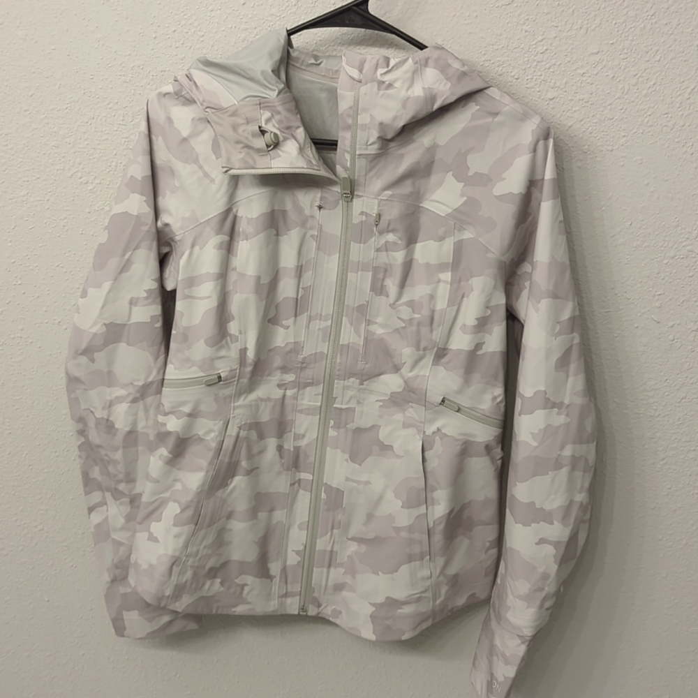 NWOT Break a Trail Jacket